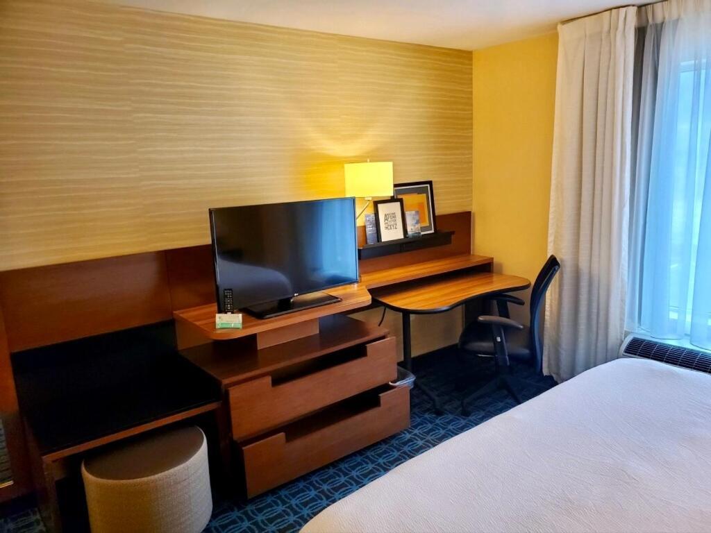 Fairfield Inn & Suites By Marriott Belle Vernon Экстерьер фото
